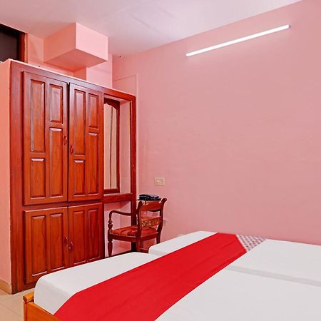 Hotel O Safa Inn Trippapur Buitenkant foto