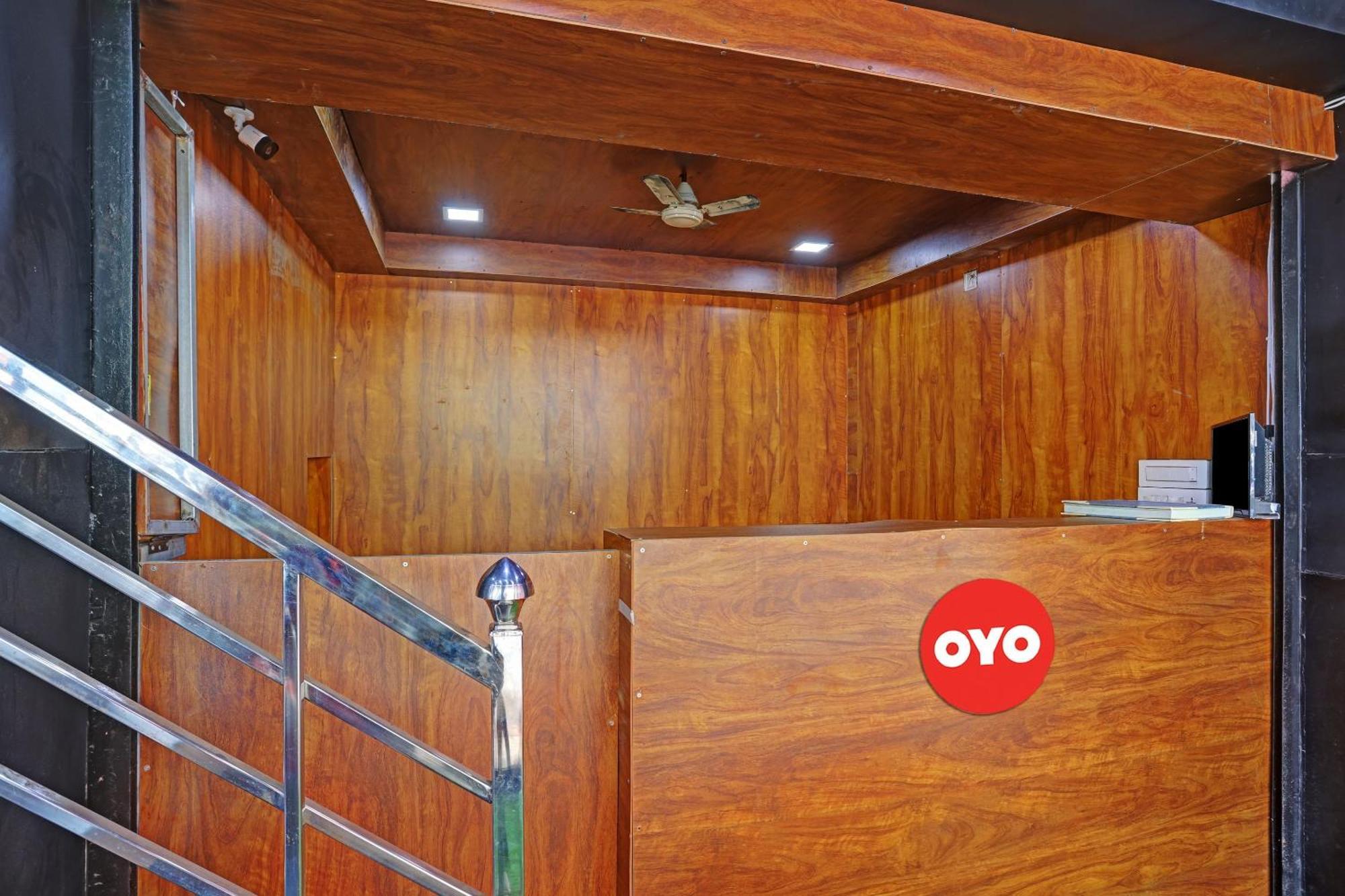 Hotel O Safa Inn Trippapur Buitenkant foto