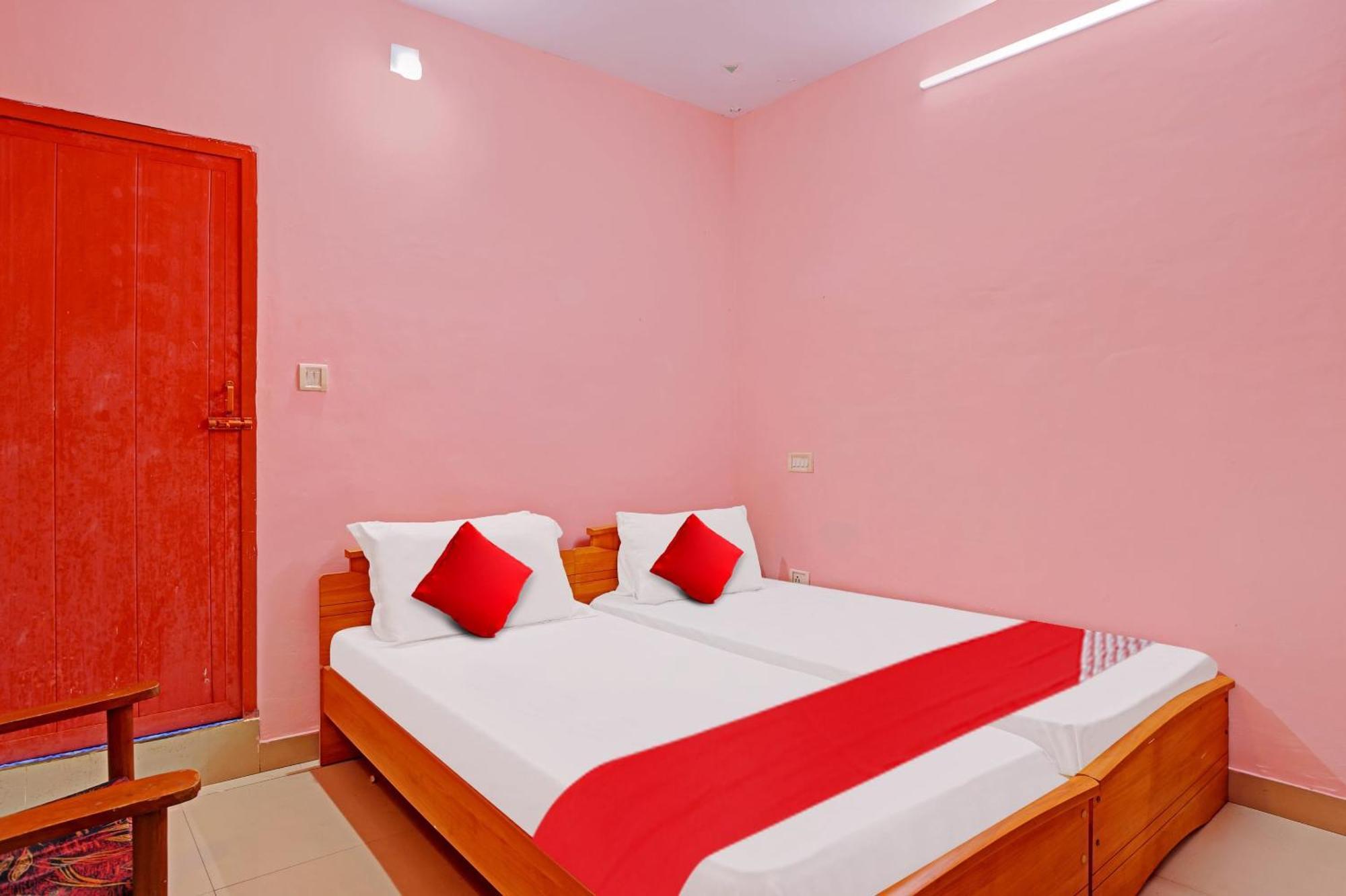 Hotel O Safa Inn Trippapur Buitenkant foto