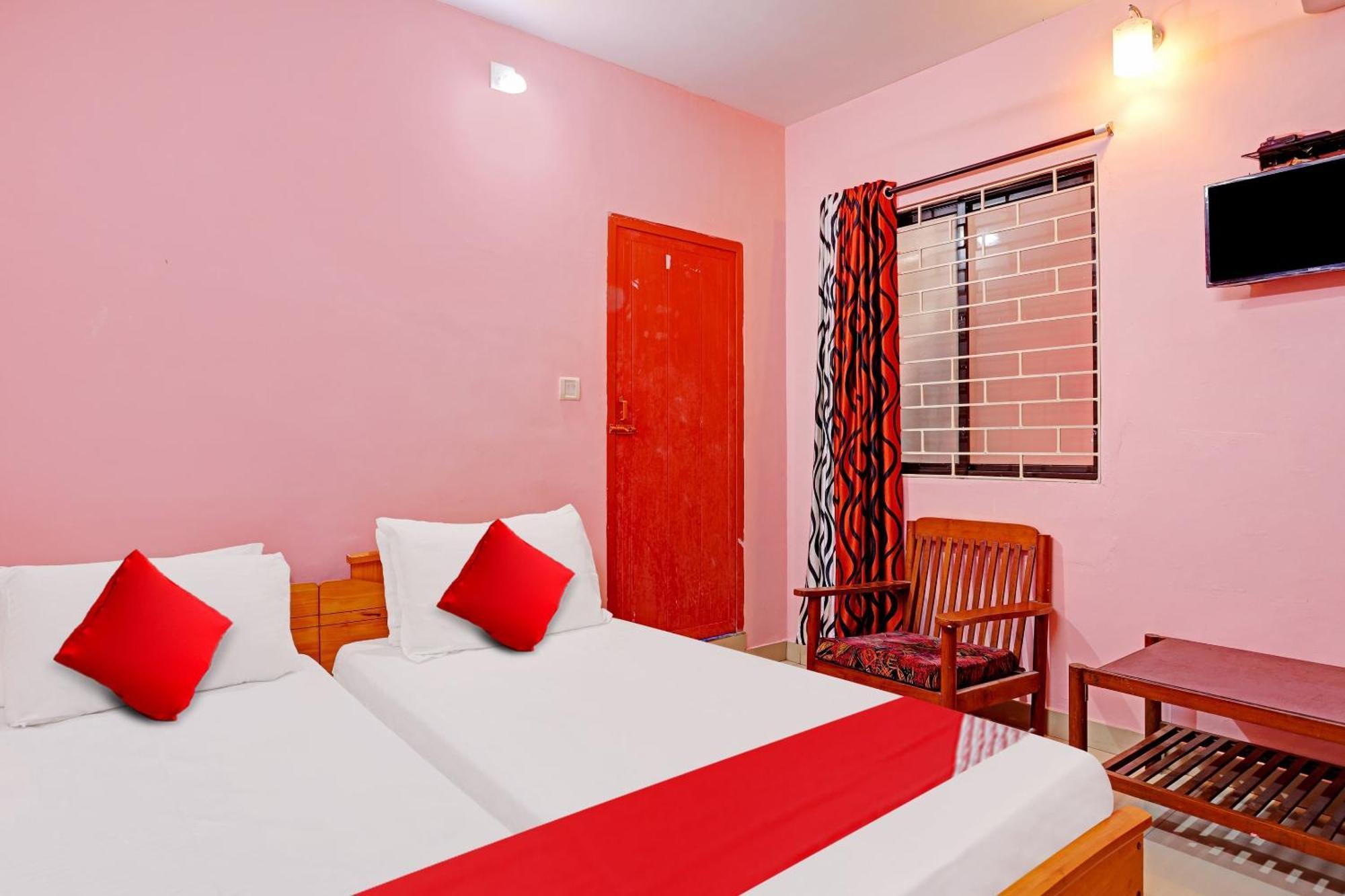 Hotel O Safa Inn Trippapur Buitenkant foto